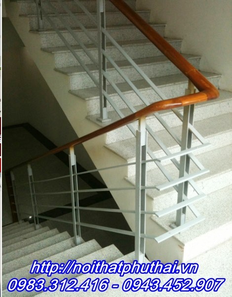 Cầu thang sắt PT9